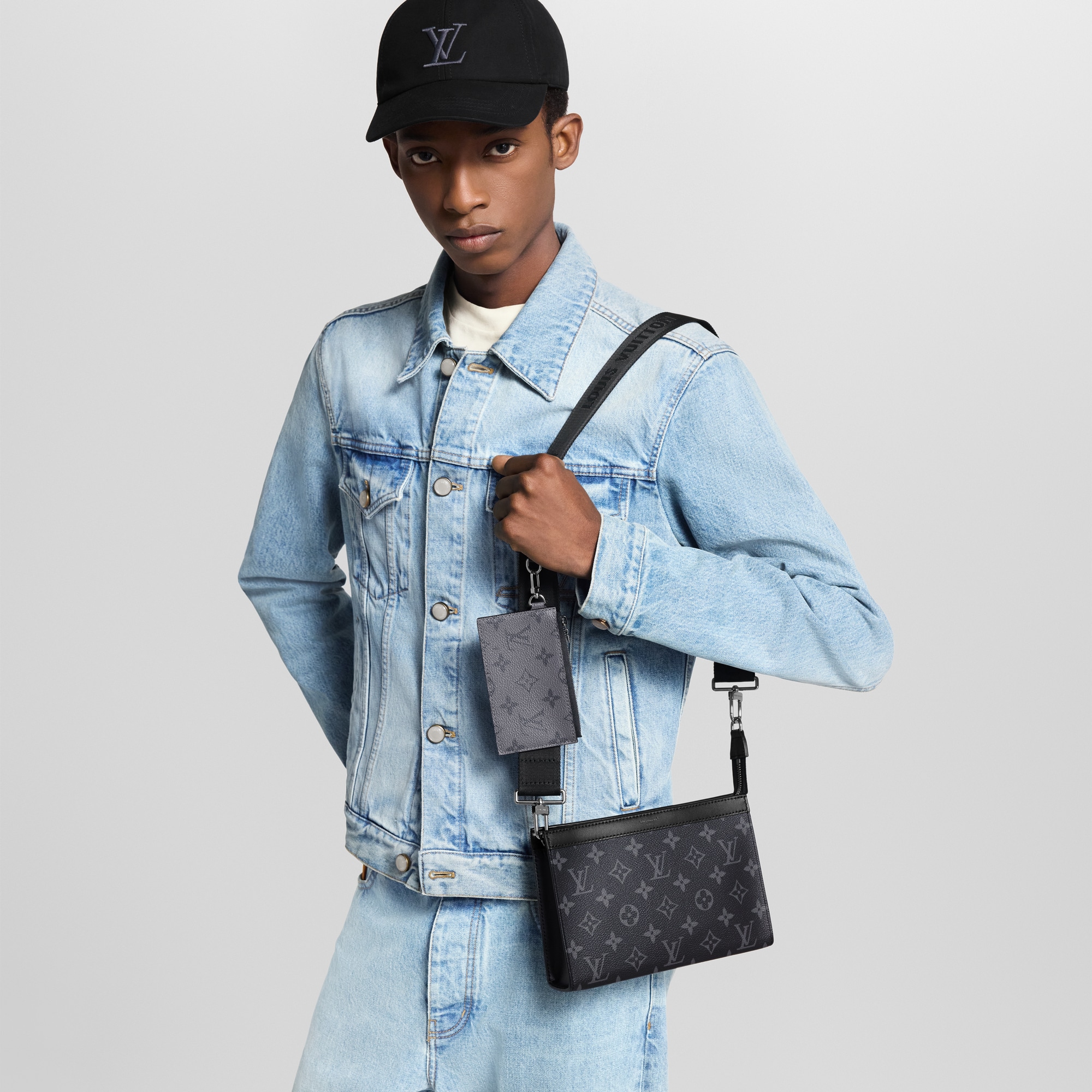 Gaston Wearable Wallet Monogram Eclipse - For Him | LOUIS VUITTON